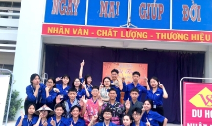 Hội Xuân Cùng Vầng Sáng