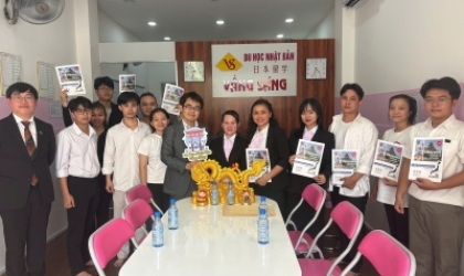 Giao lưu Học viện Ngoại Ngữ Okayama