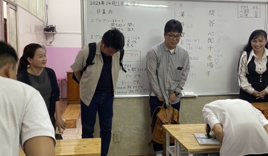 BUỔI GIAO LƯU