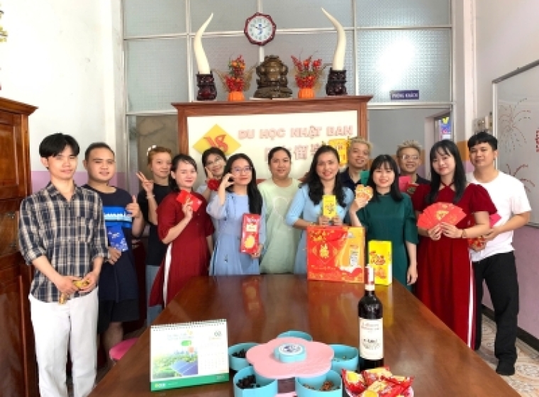 KHAI XUÂN ĐẦU NĂM TẠI VẦNG SÁNG